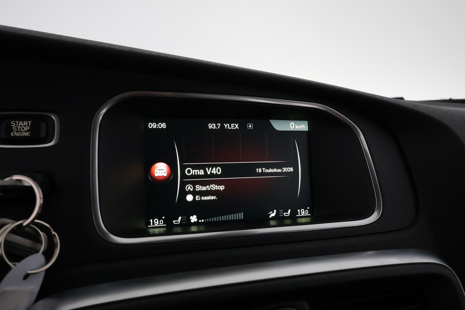 VOLVO V40 Cross Country 2016