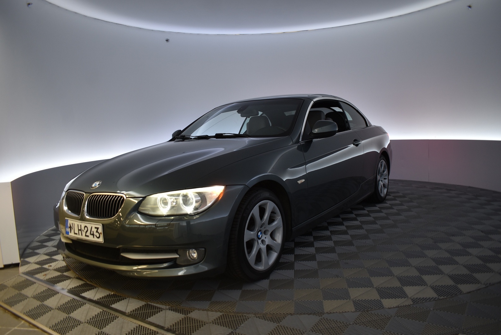 BMW 325 2010