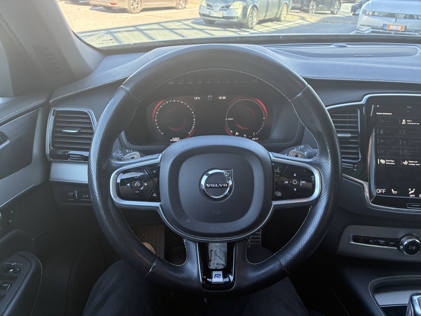 VOLVO XC90 2019