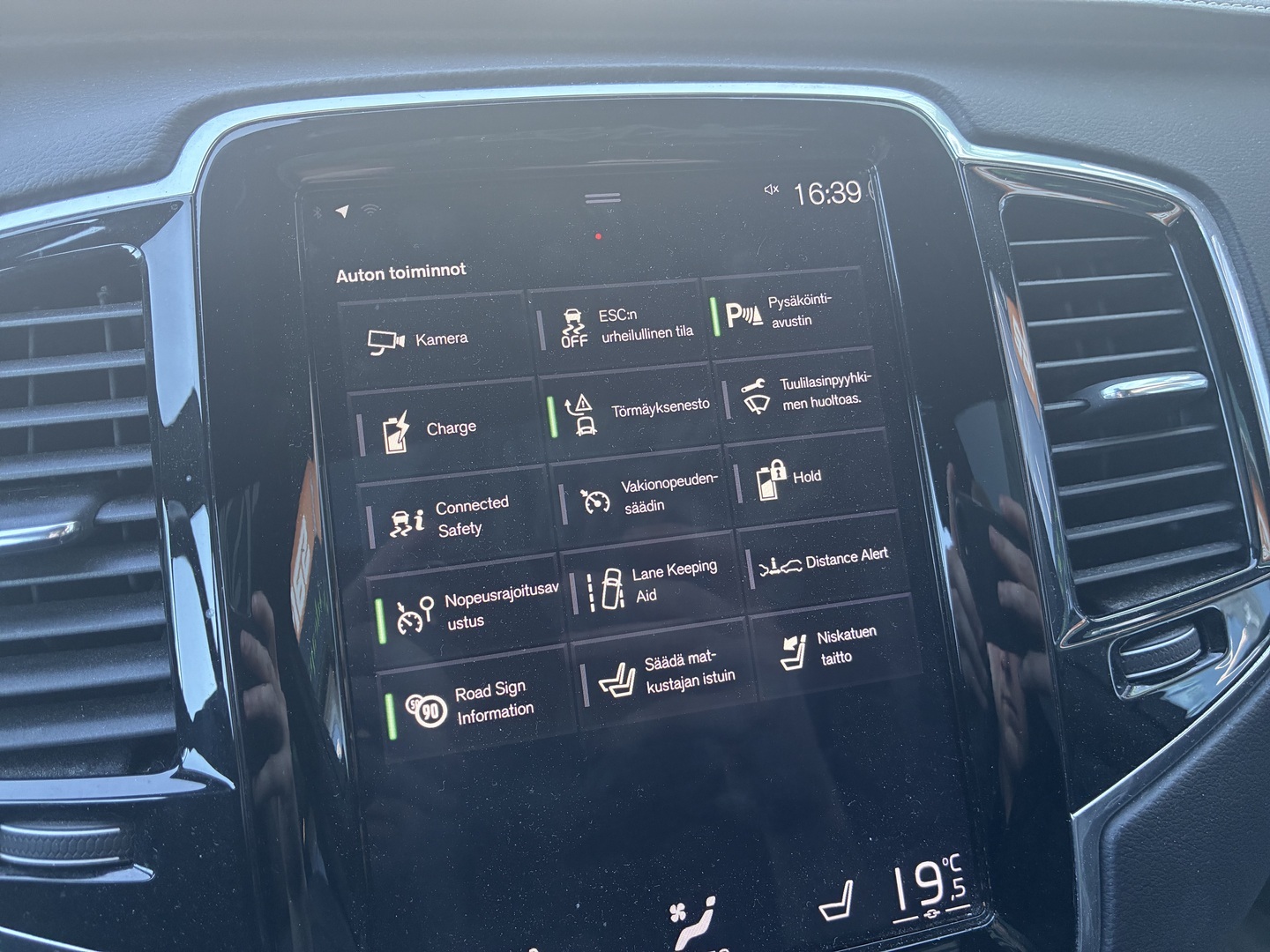 VOLVO XC90 2019