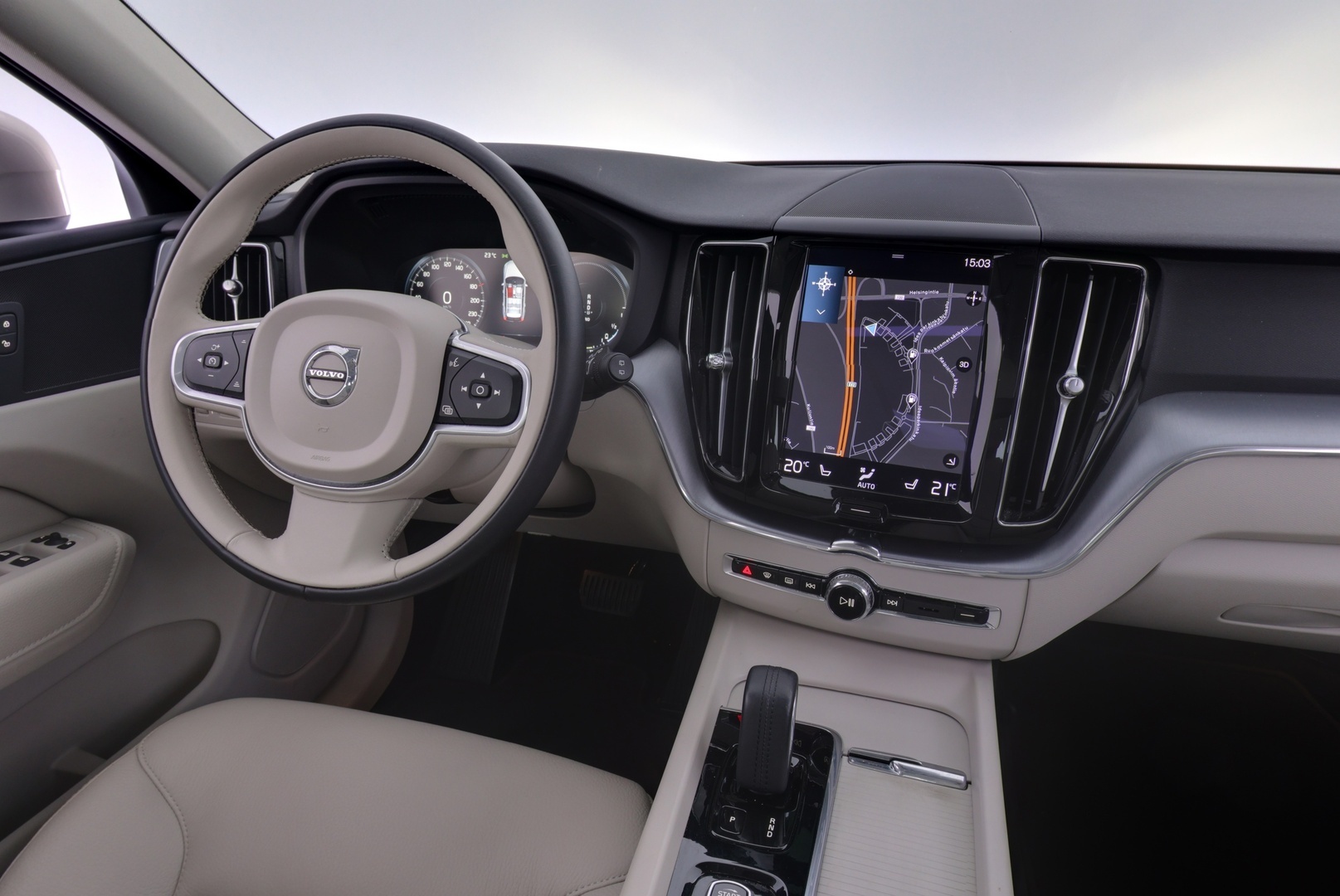 VOLVO XC60 2021