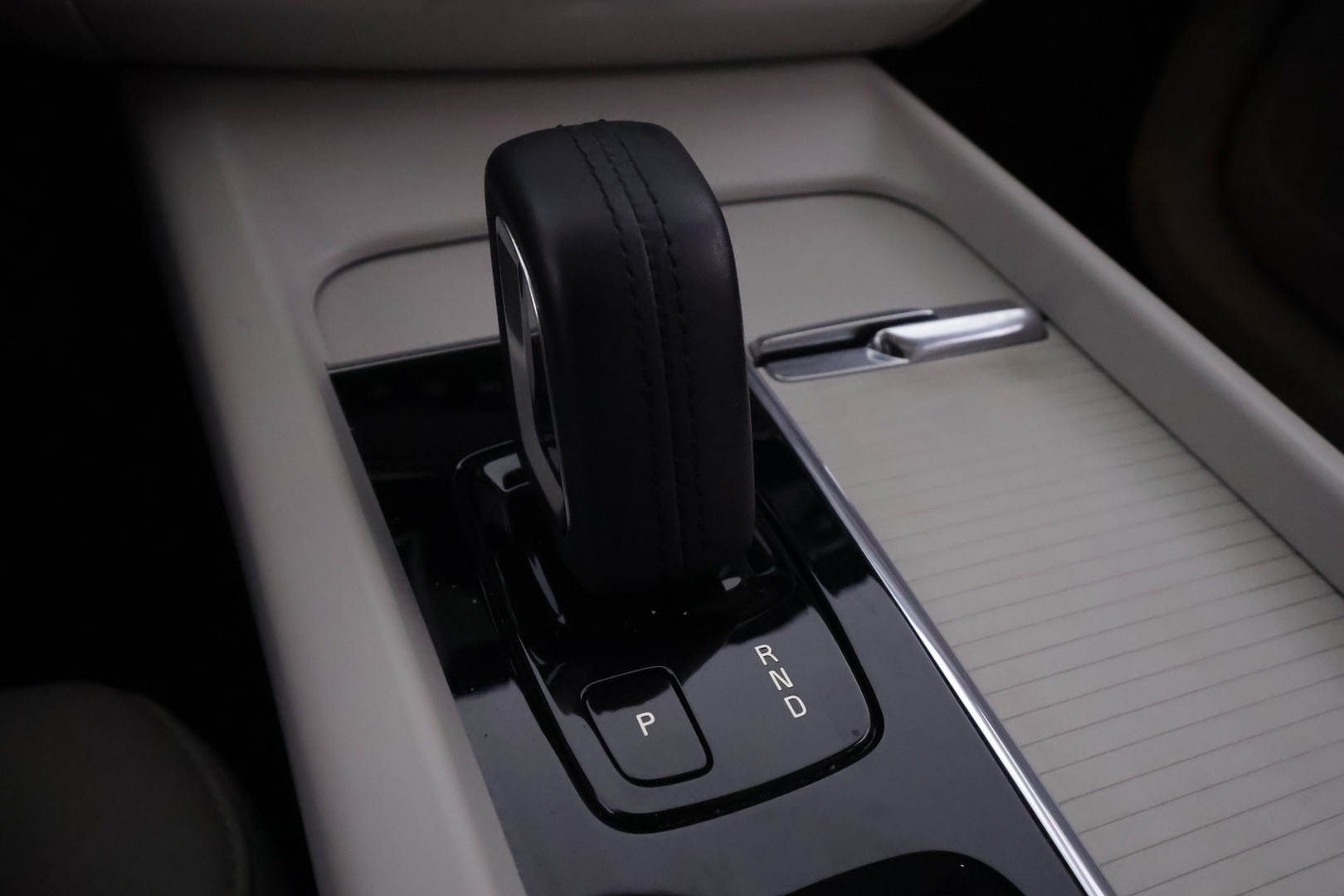 VOLVO XC60 2021