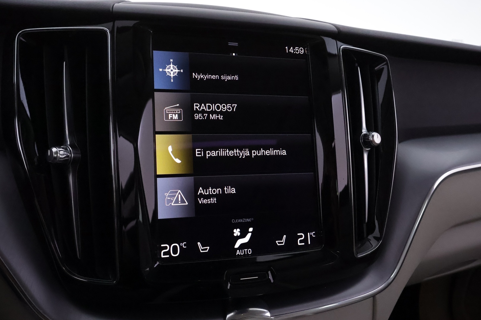 VOLVO XC60 2021