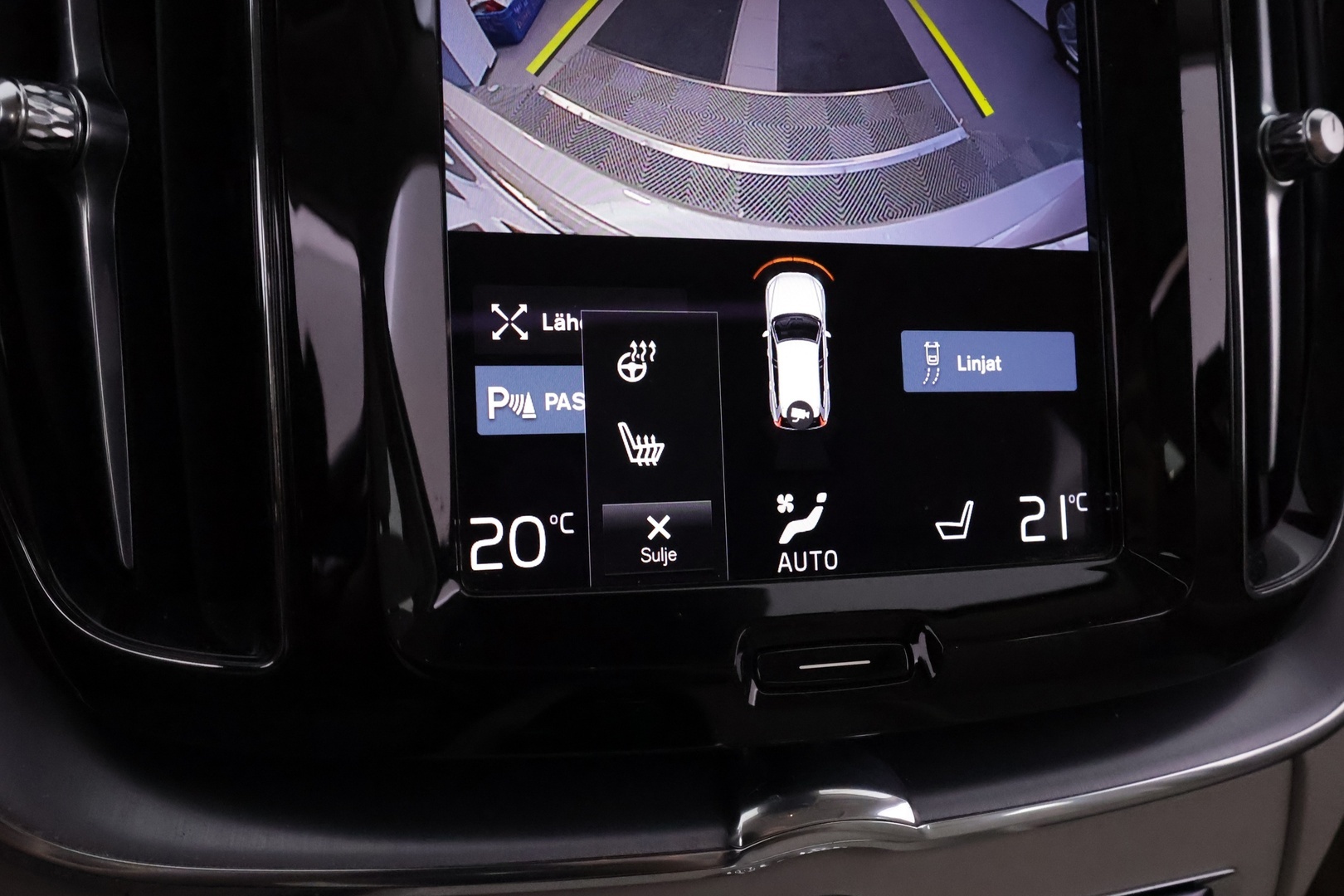 VOLVO XC60 2021