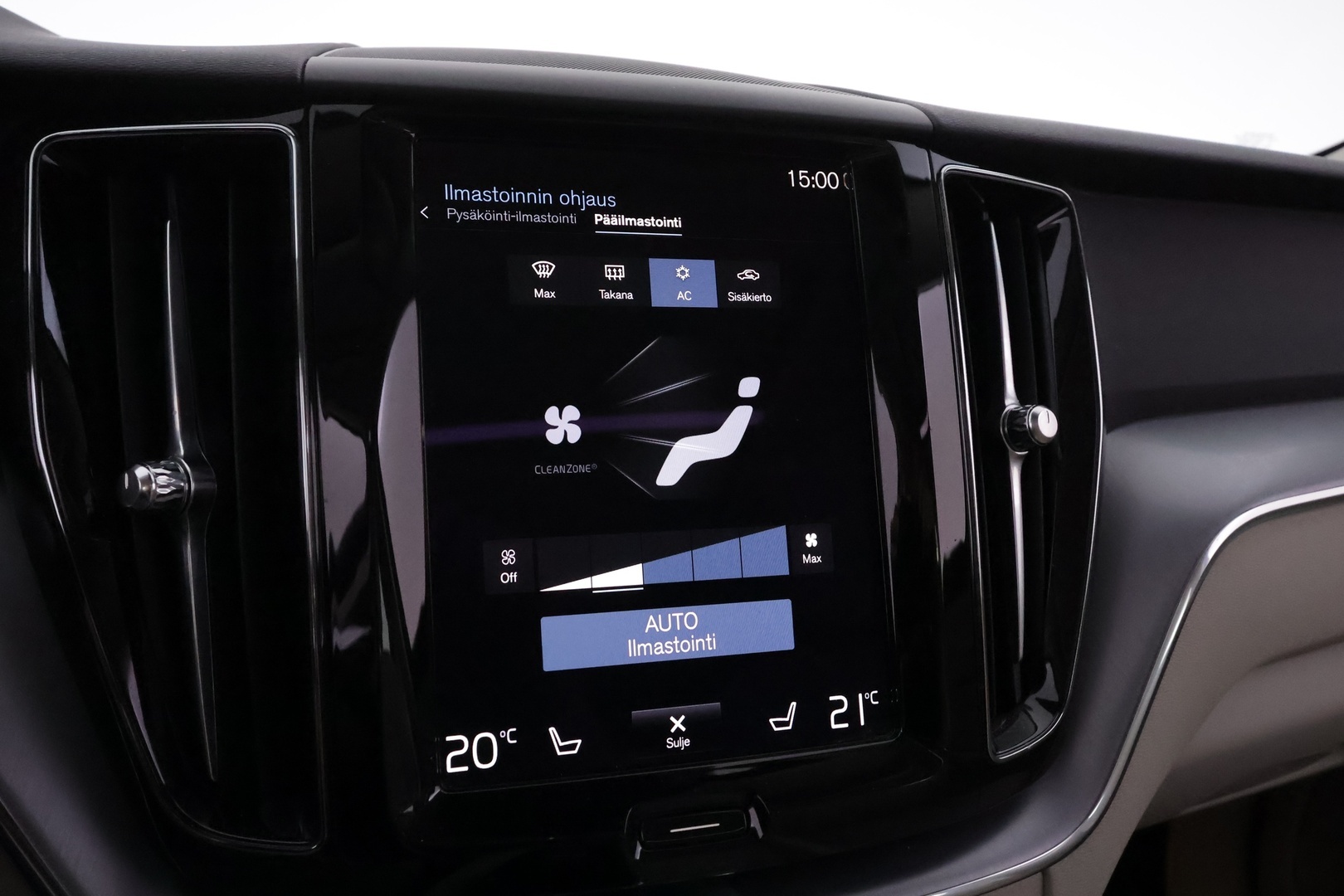 VOLVO XC60 2021