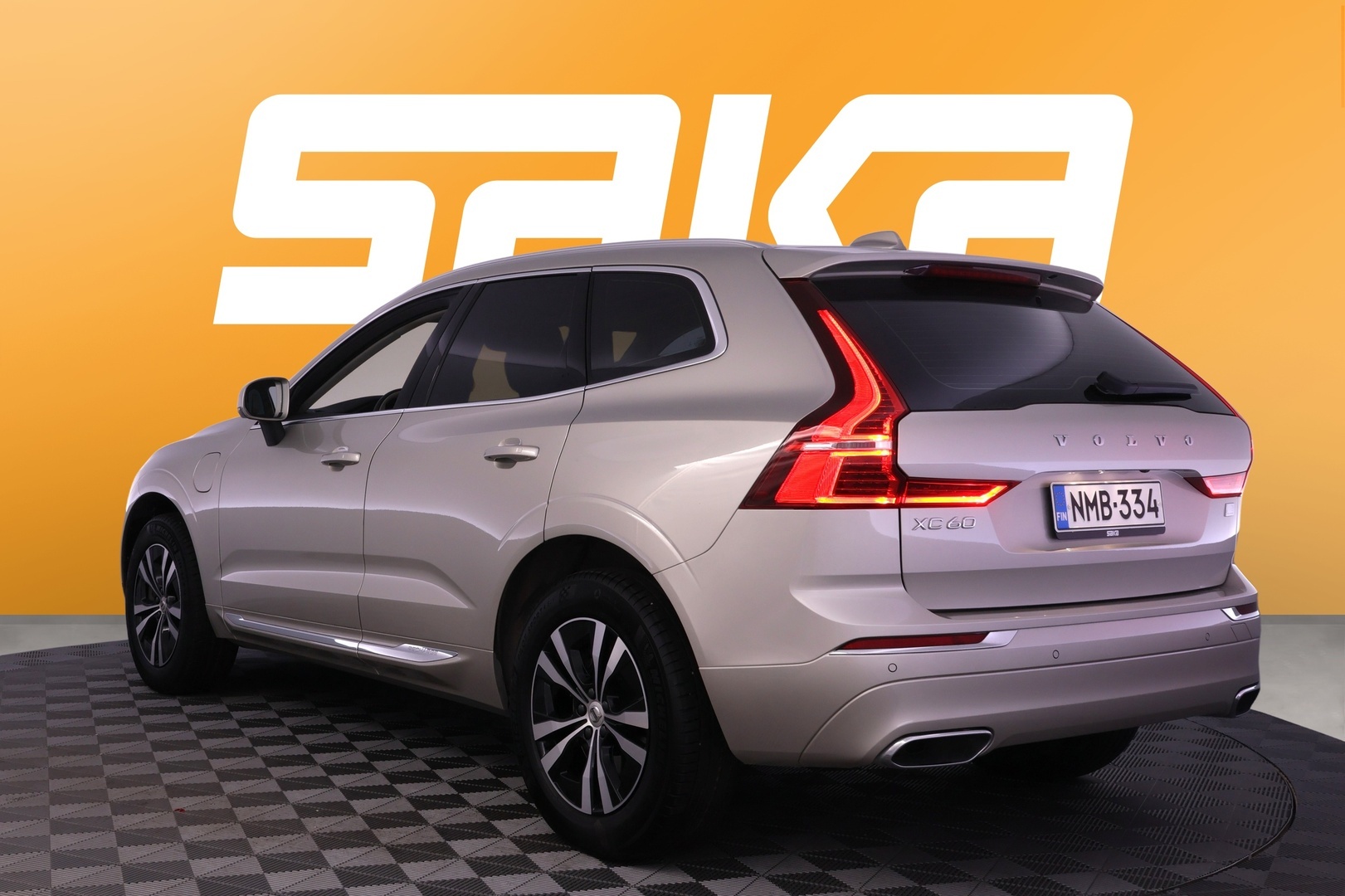 VOLVO XC60 2021