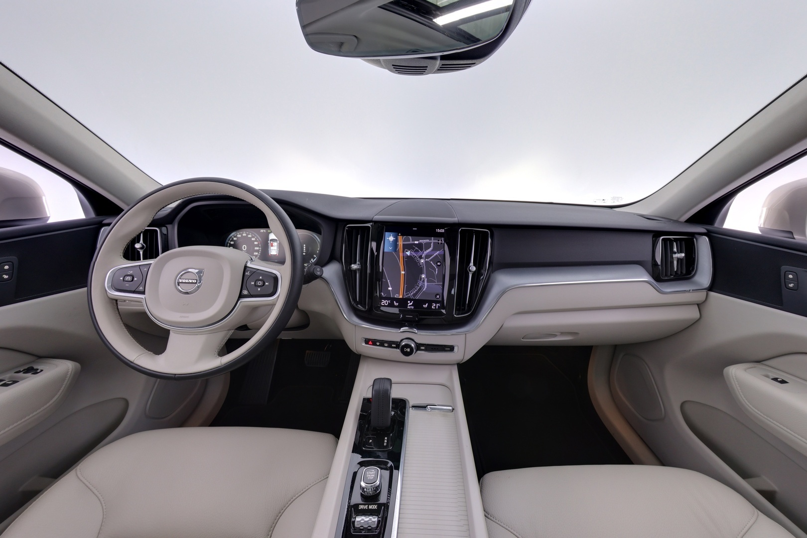 VOLVO XC60 2021