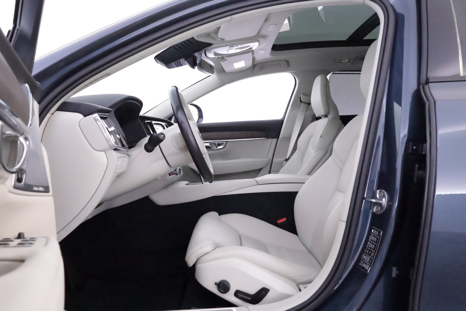 VOLVO V90 Cross Country 2022