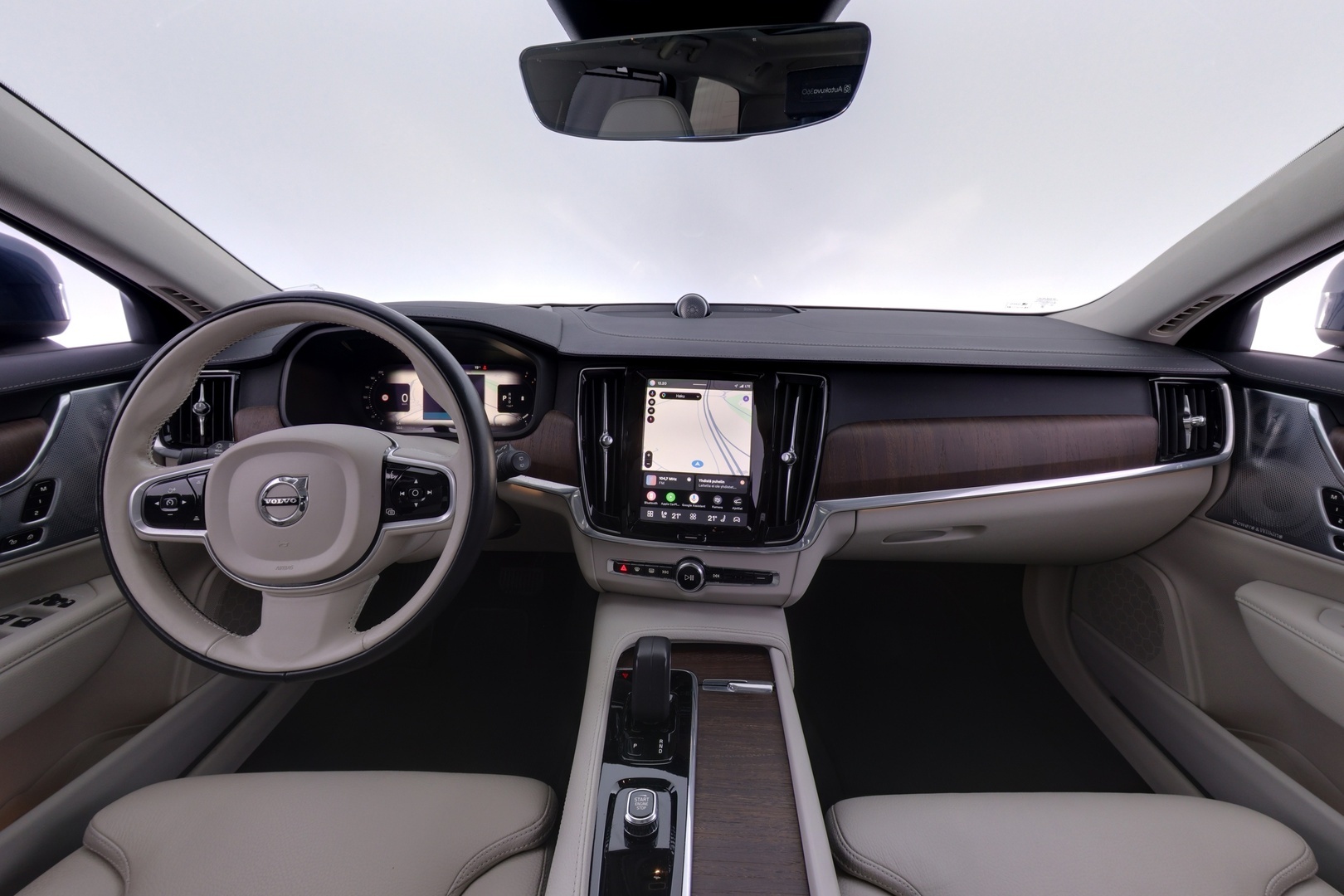 VOLVO V90 Cross Country 2022