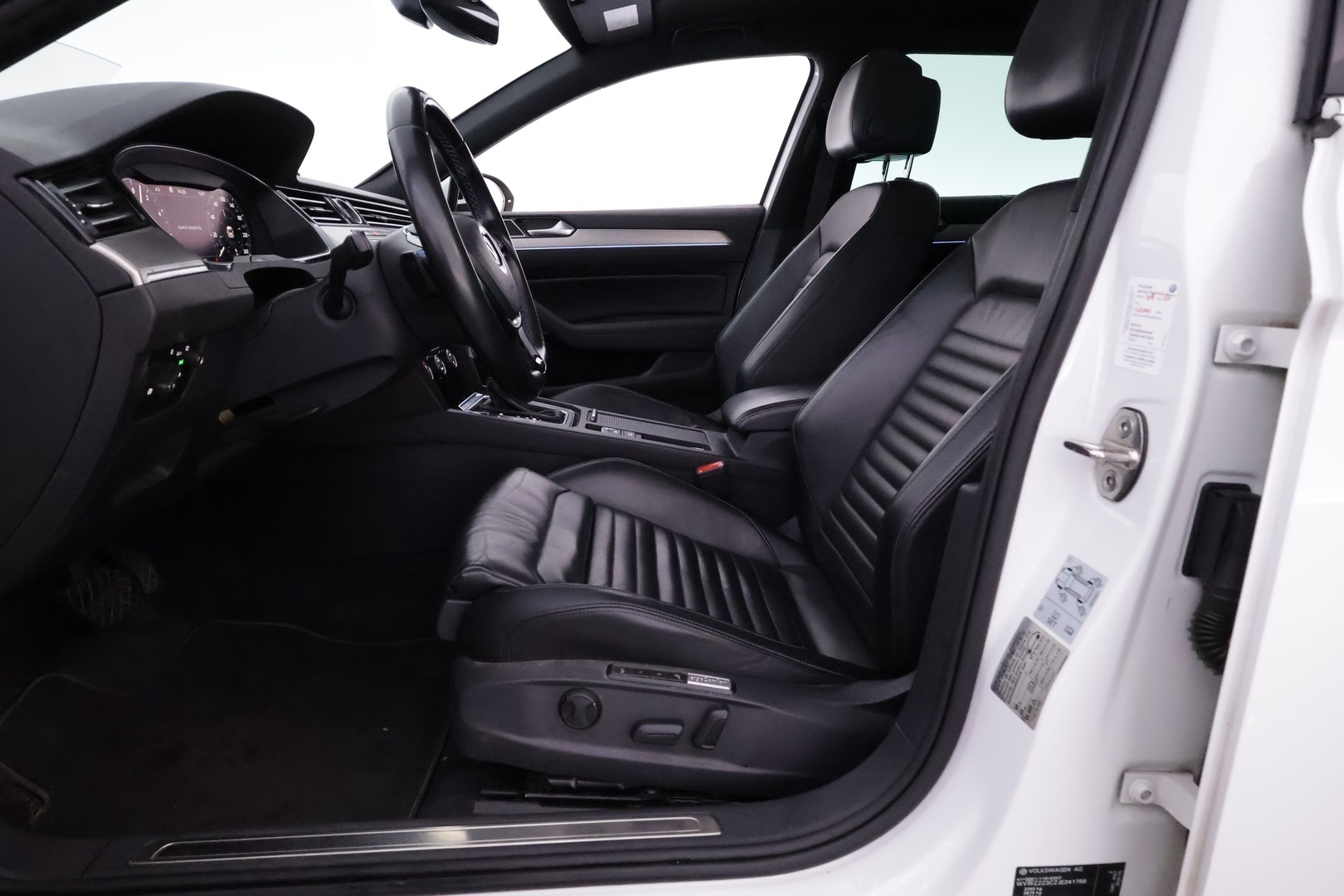 VOLKSWAGEN Passat 2018