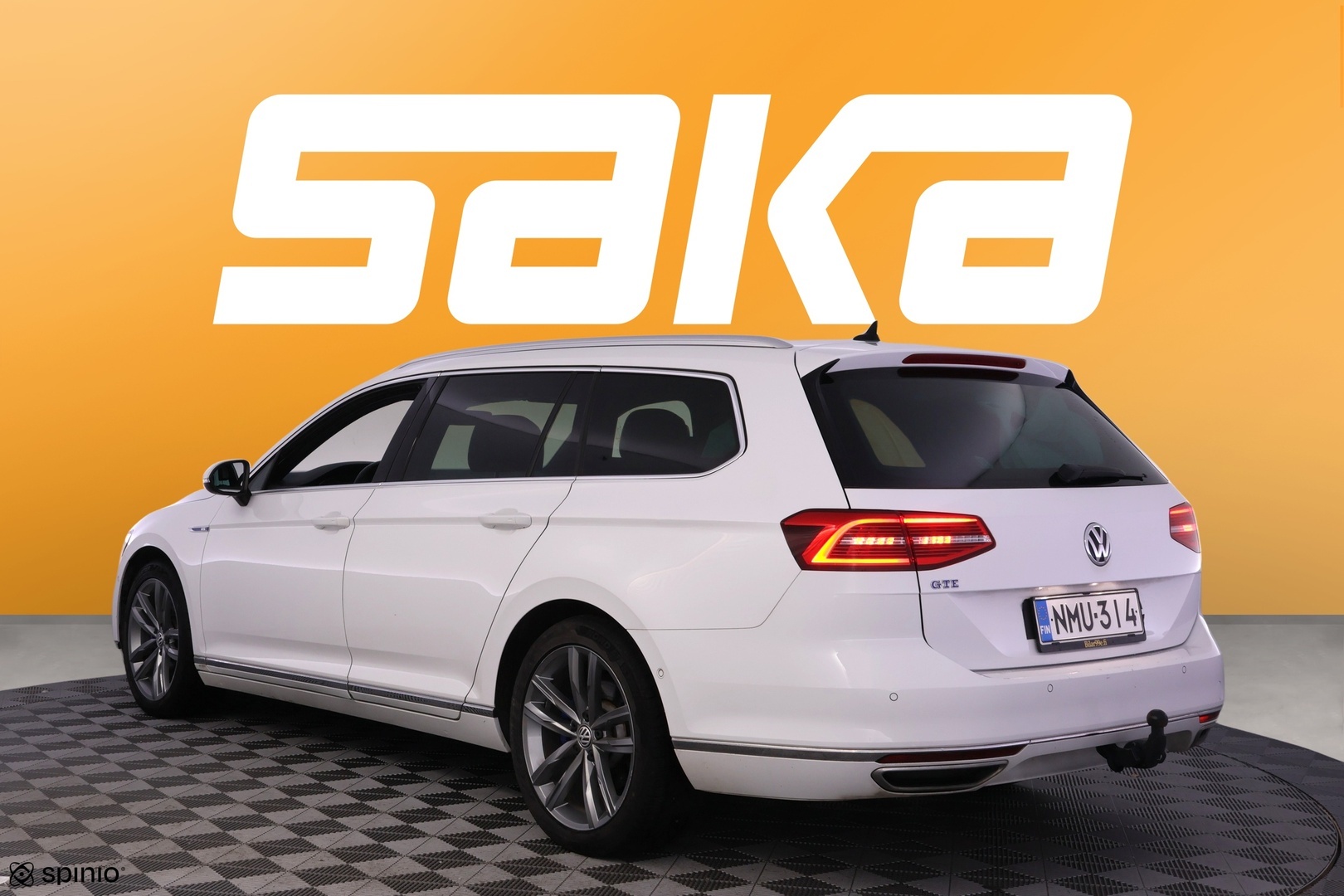 VOLKSWAGEN Passat 2018