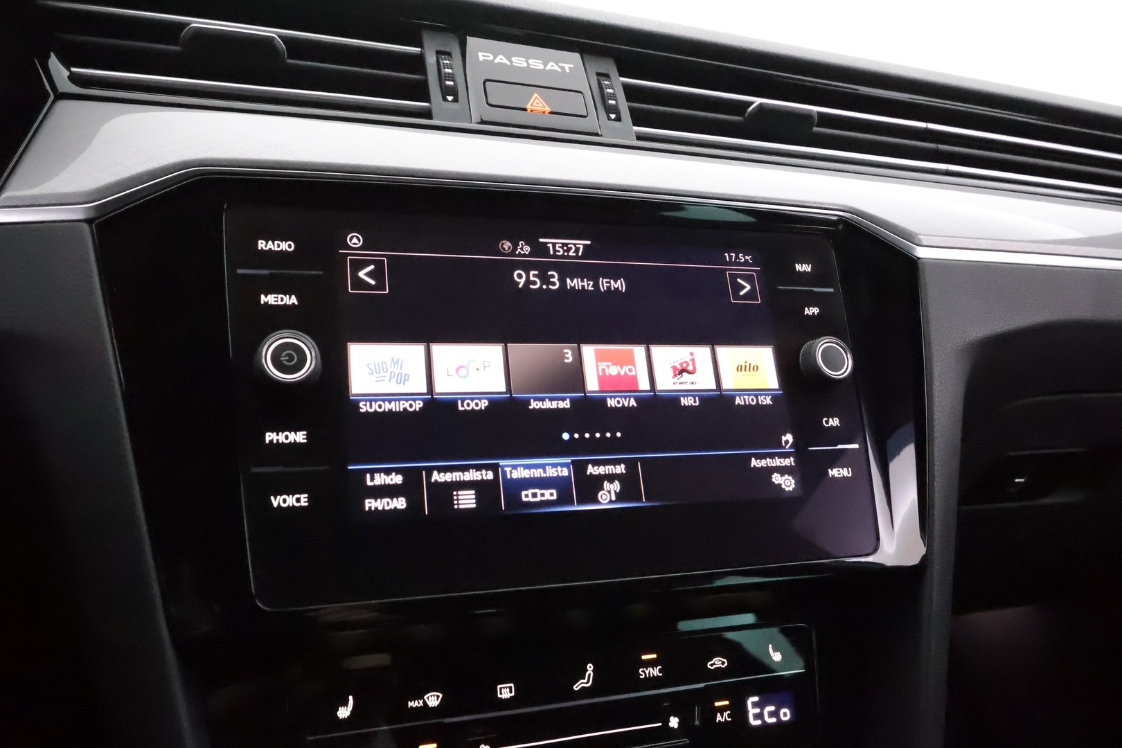 VOLKSWAGEN Passat 2021