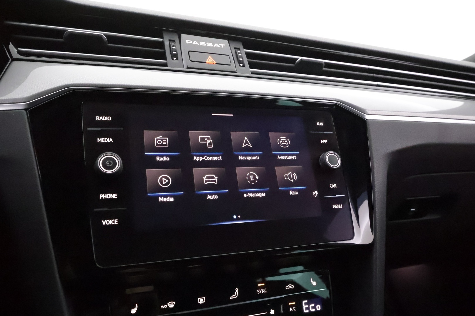 VOLKSWAGEN Passat 2021