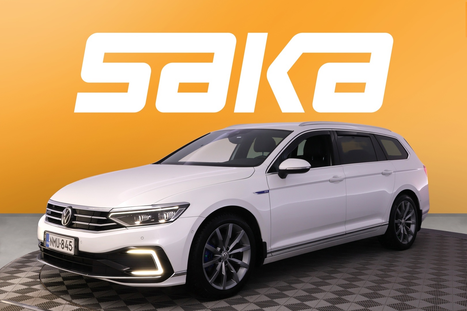 VOLKSWAGEN Passat 2021