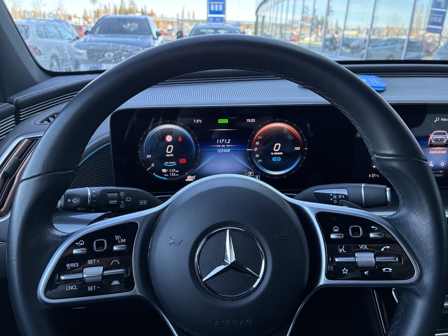 MERCEDES-BENZ EQC 2022