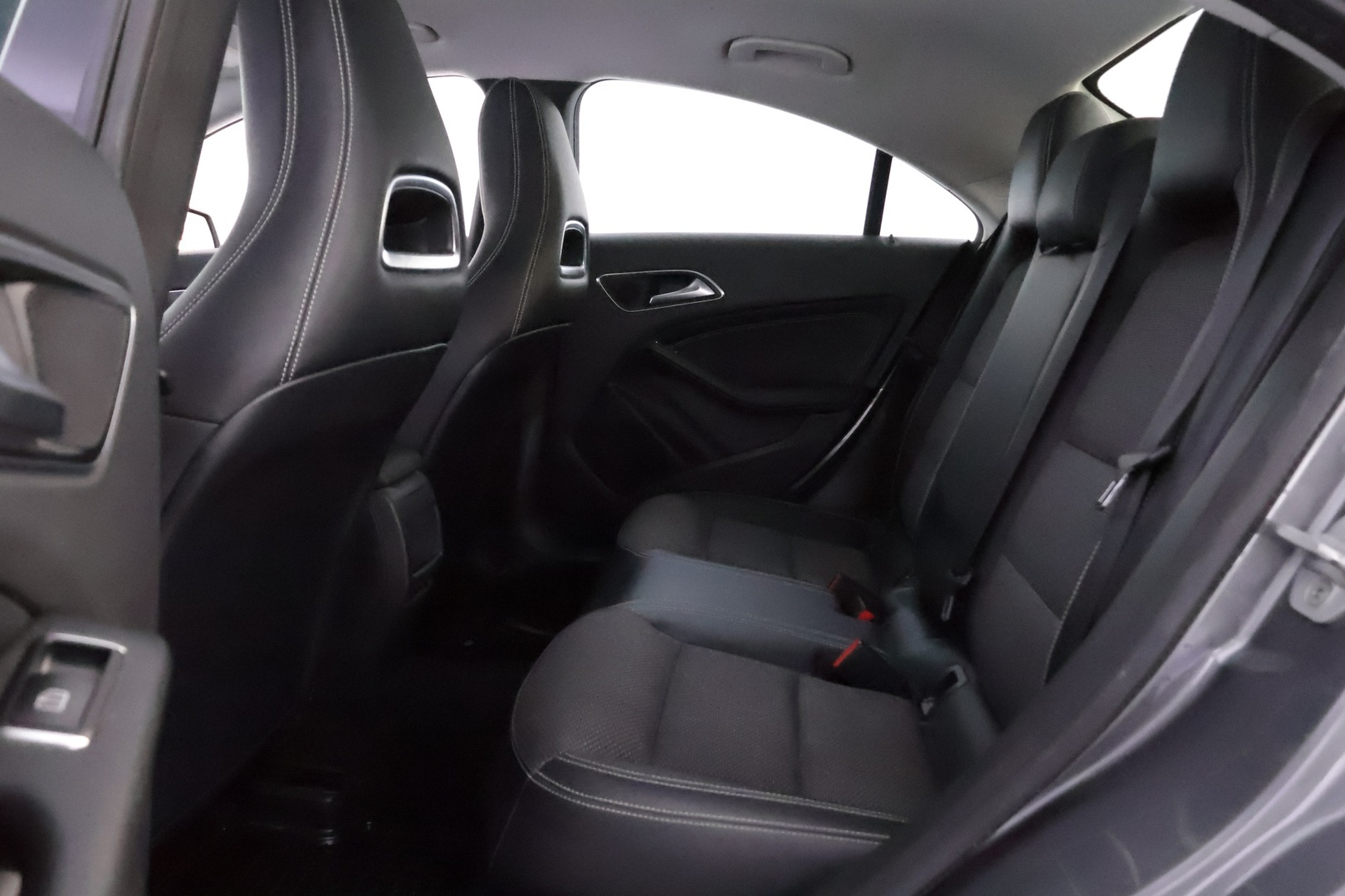 MERCEDES-BENZ CLA 2014