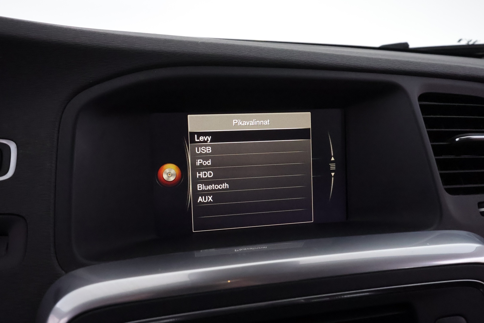 VOLVO V60 Cross Country 2017