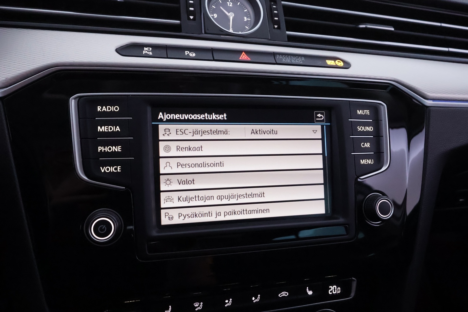 VOLKSWAGEN Passat 2017