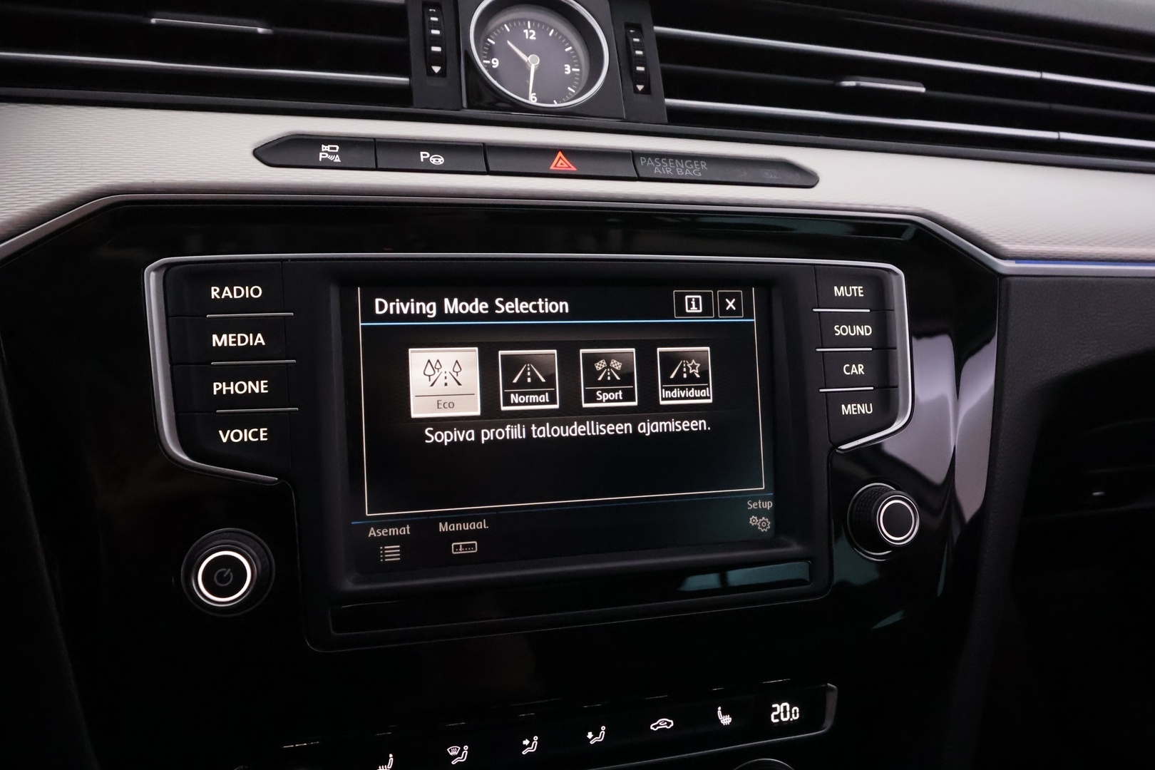 VOLKSWAGEN Passat 2017