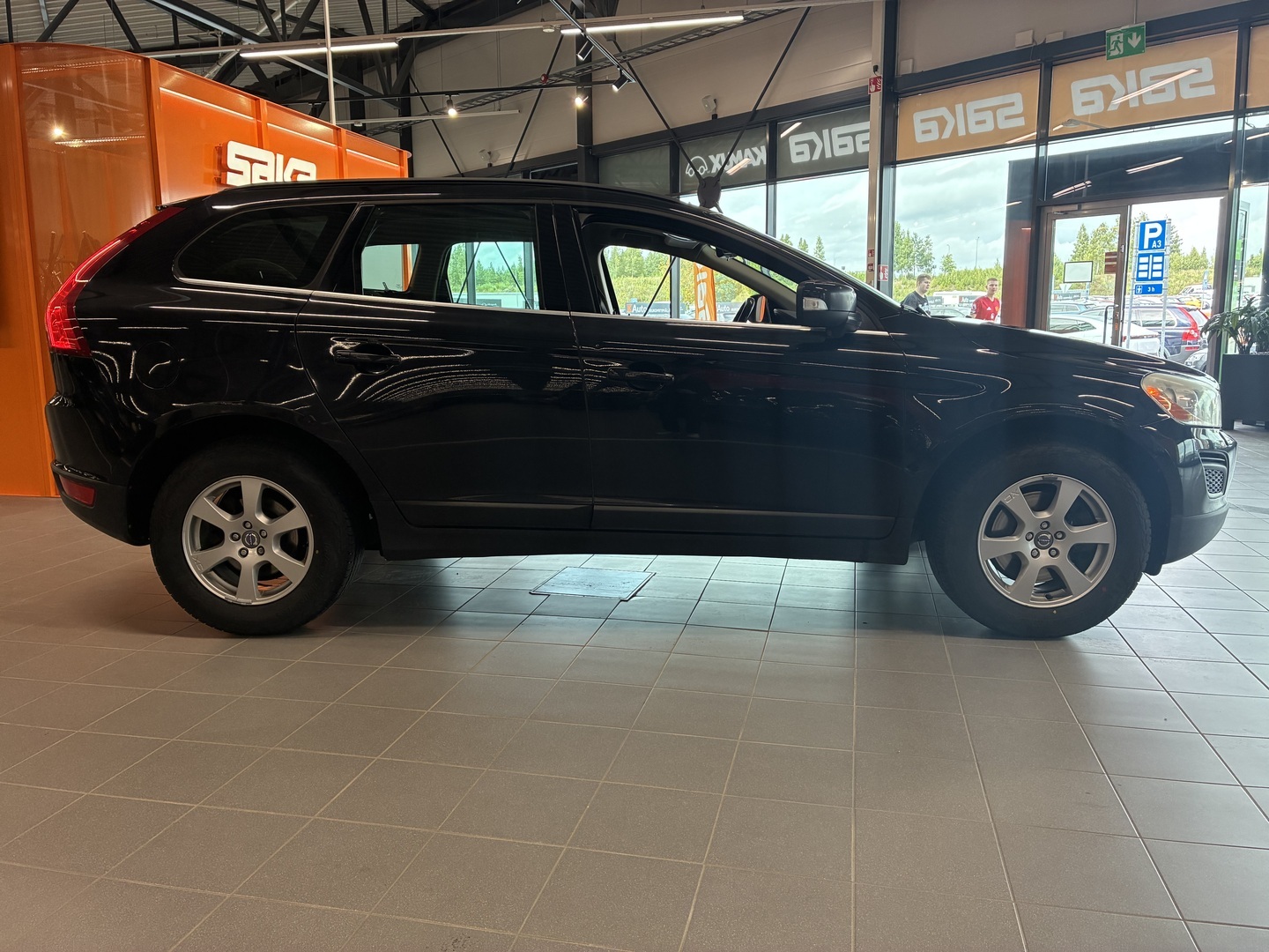 VOLVO XC60 2011