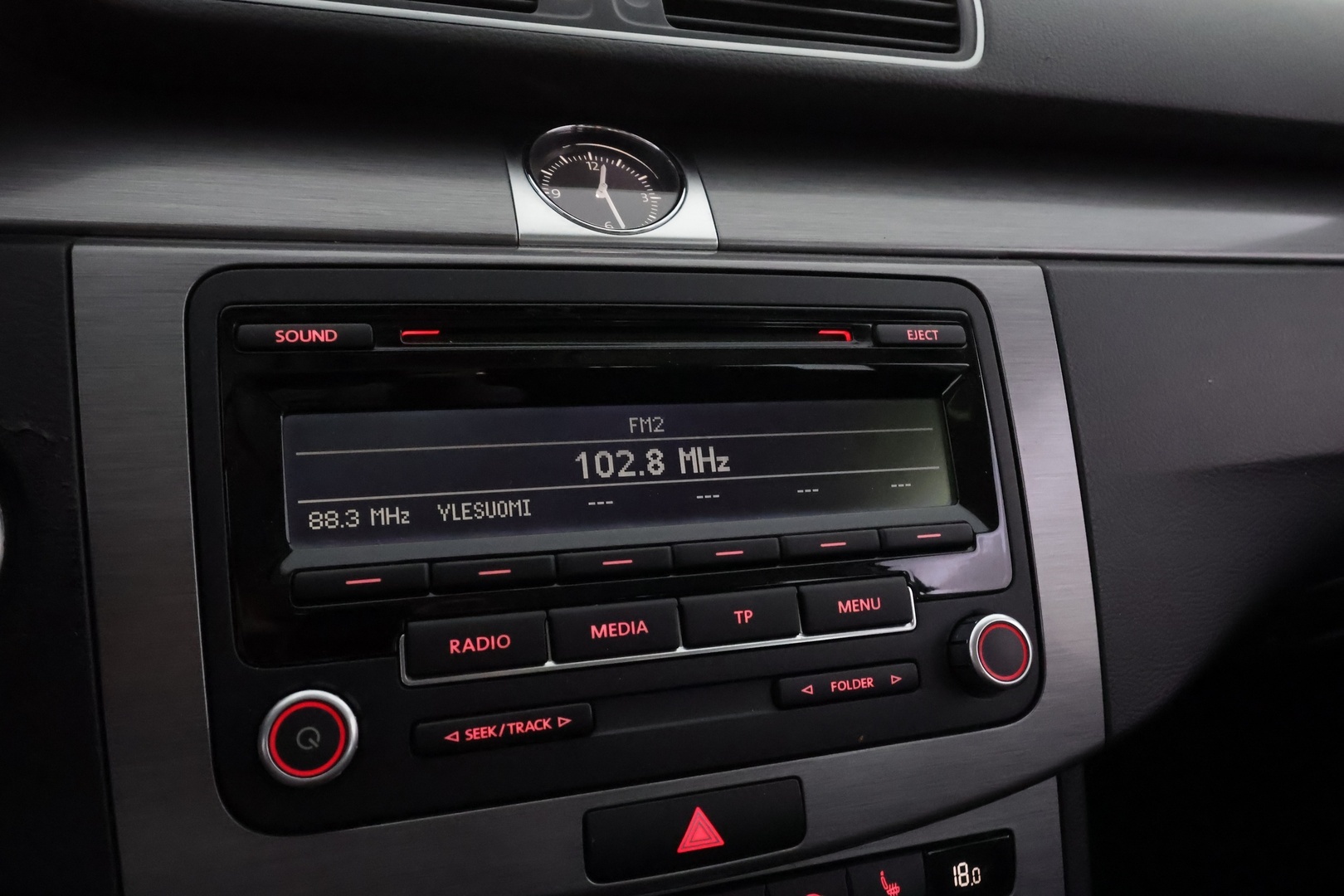 VOLKSWAGEN Passat 2014