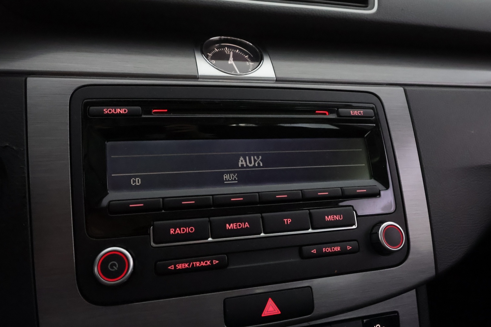 VOLKSWAGEN Passat 2014
