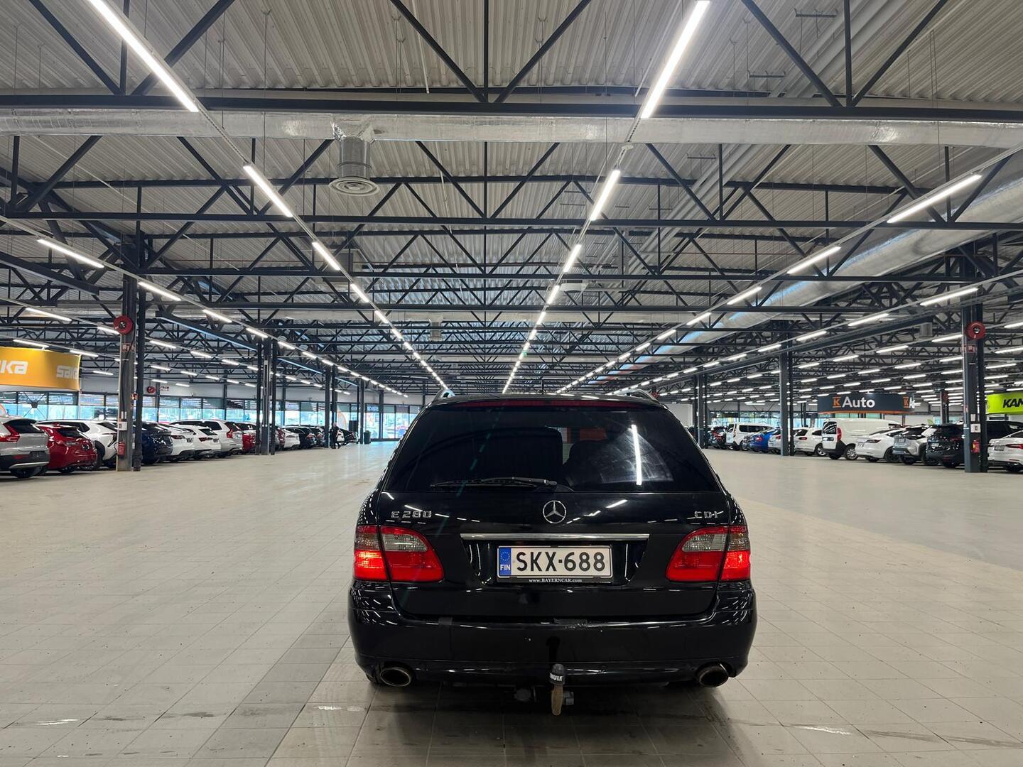 MERCEDES-BENZ E 2009