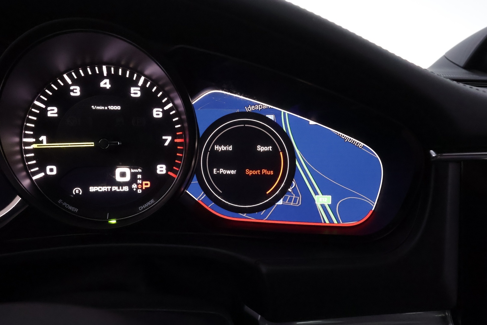 PORSCHE Panamera 2023
