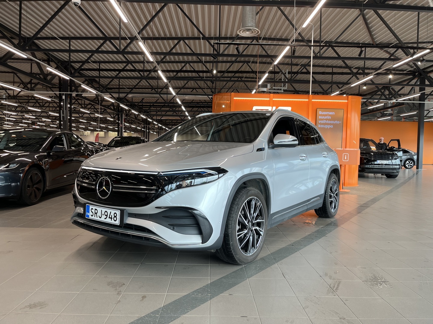 MERCEDES-BENZ EQA 2022