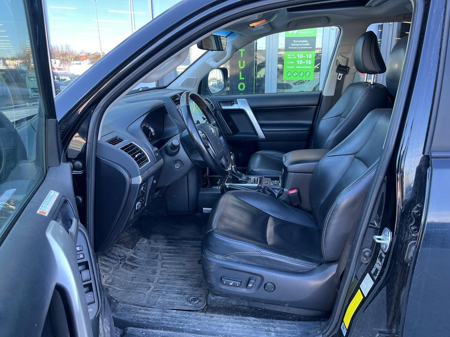 TOYOTA Land Cruiser 2021