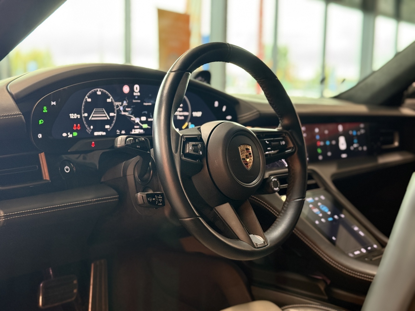 PORSCHE Taycan 2022