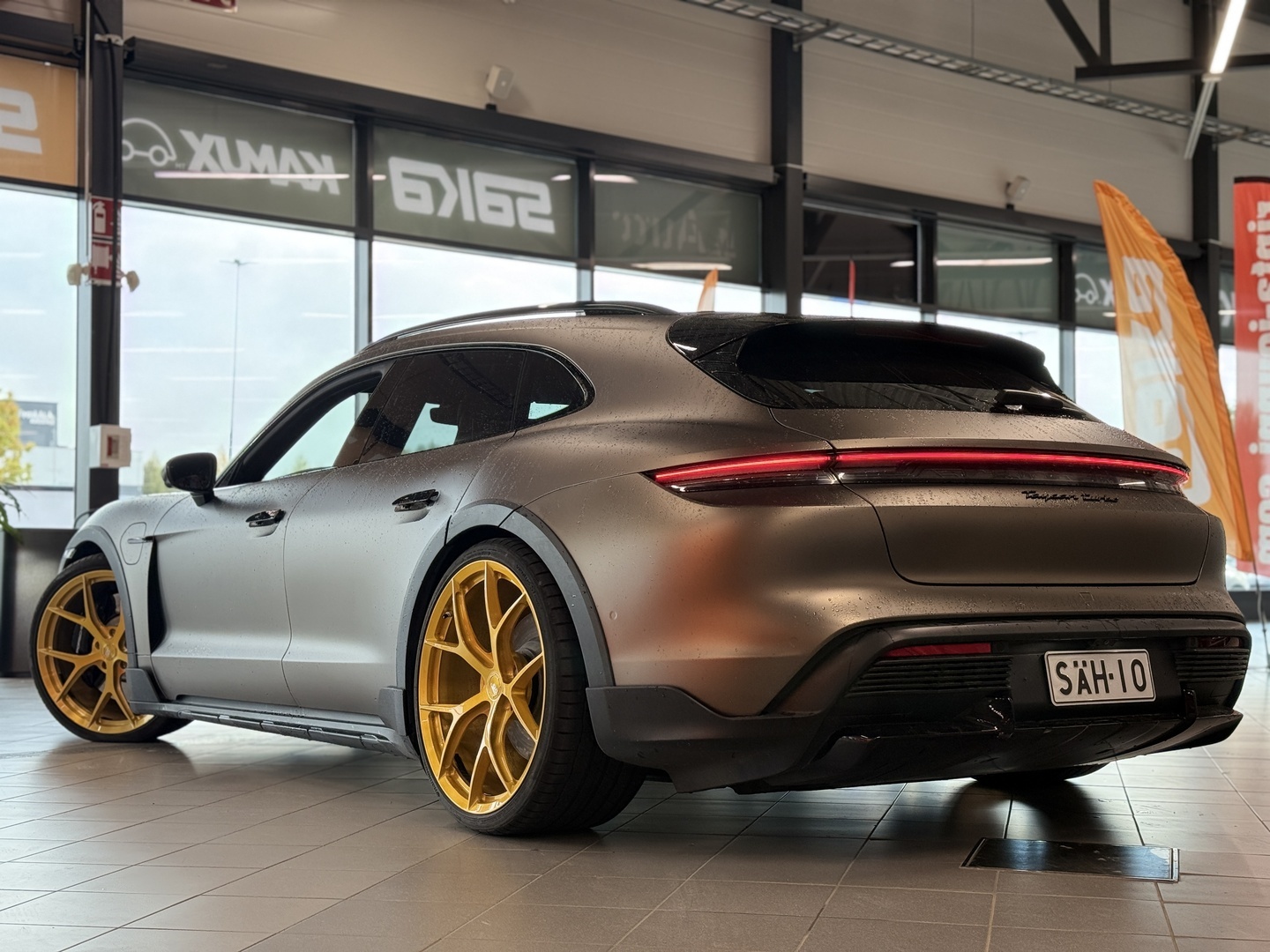 PORSCHE Taycan 2022