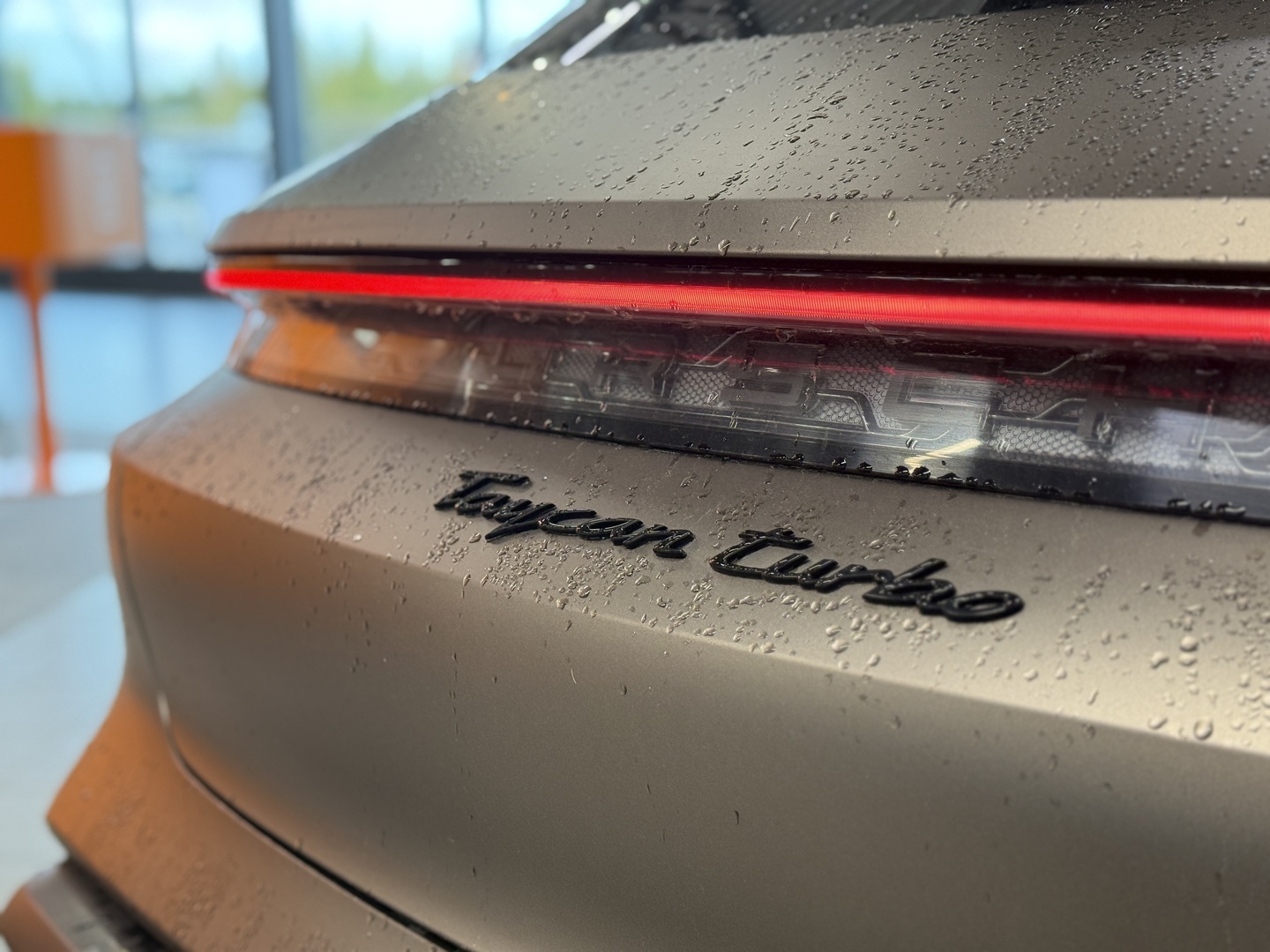 PORSCHE Taycan 2022