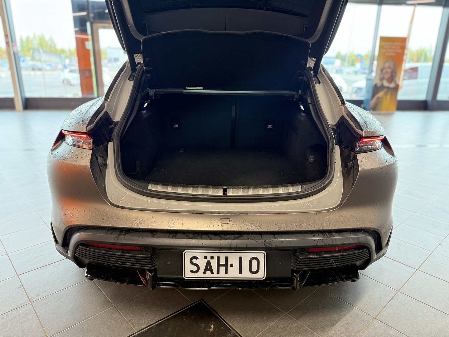PORSCHE Taycan 2022
