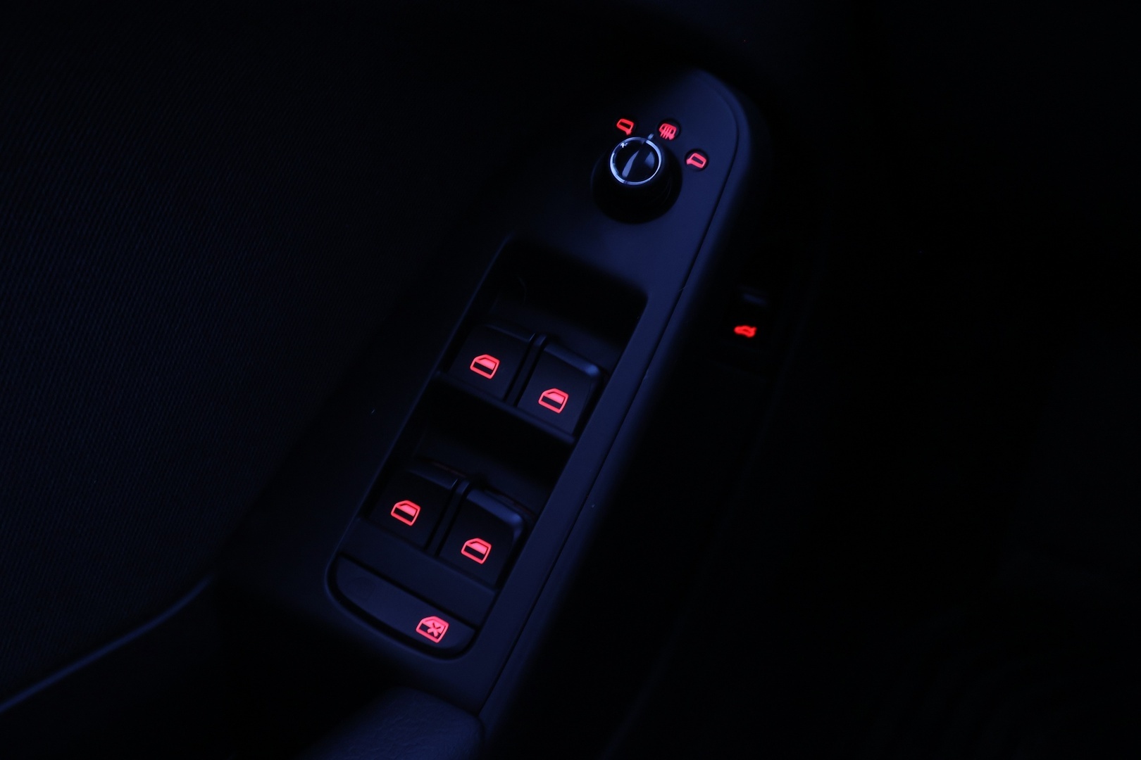 AUDI A4 2012