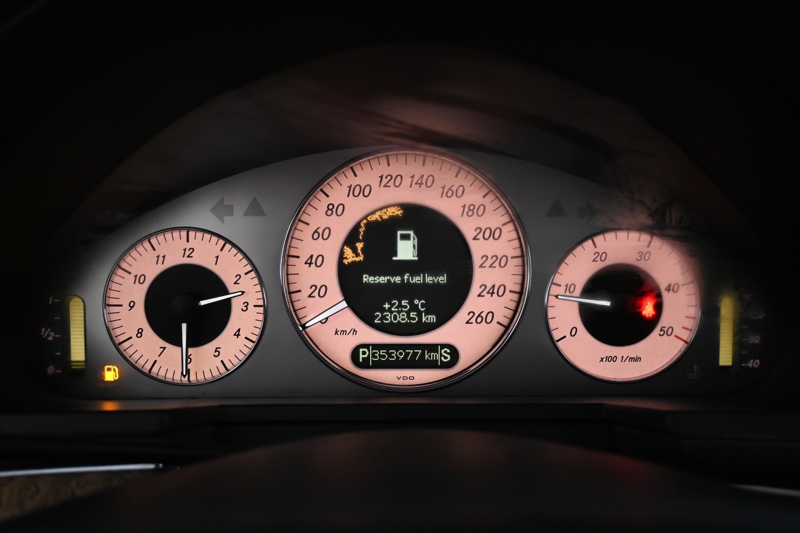 MERCEDES-BENZ E 2007