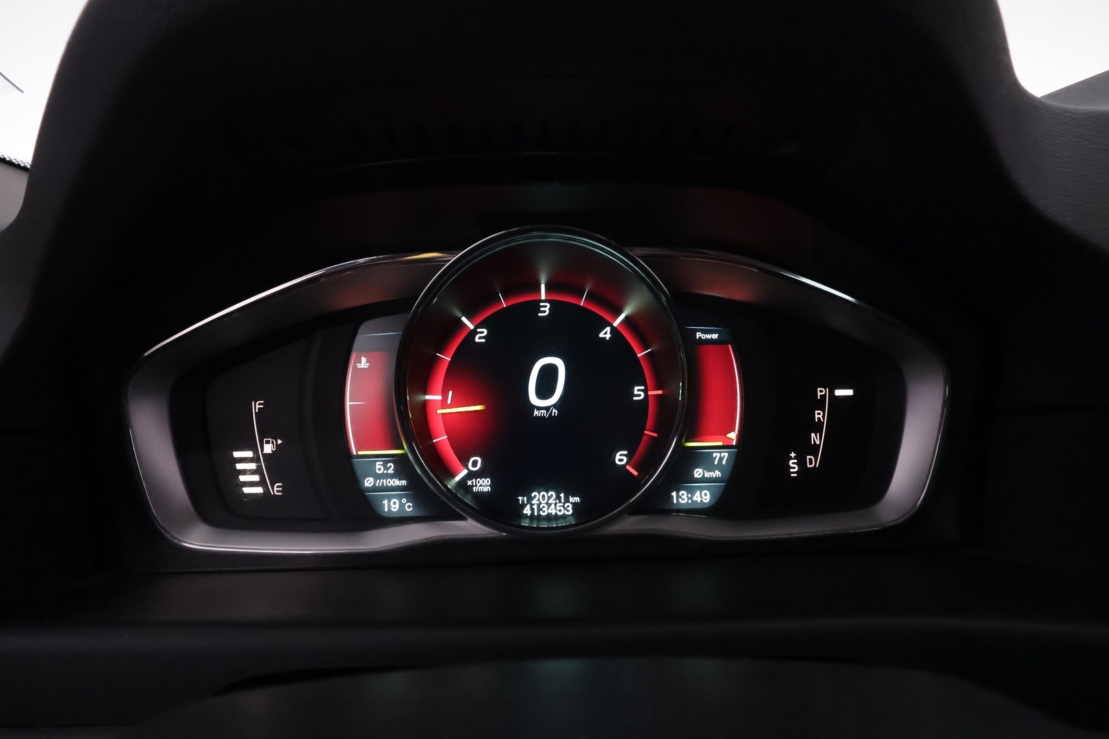 VOLVO V70 2014
