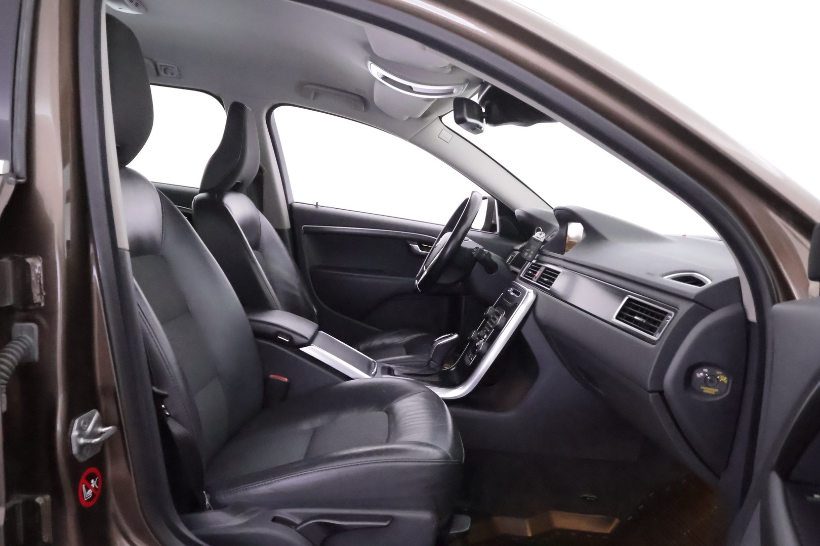 VOLVO V70 2014
