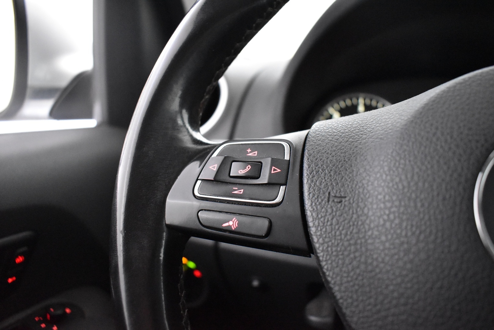 VOLKSWAGEN Amarok 2014