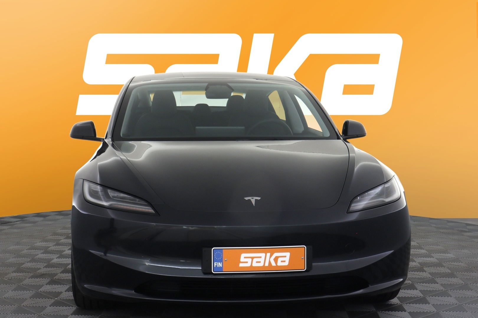 TESLA Model 3 2024