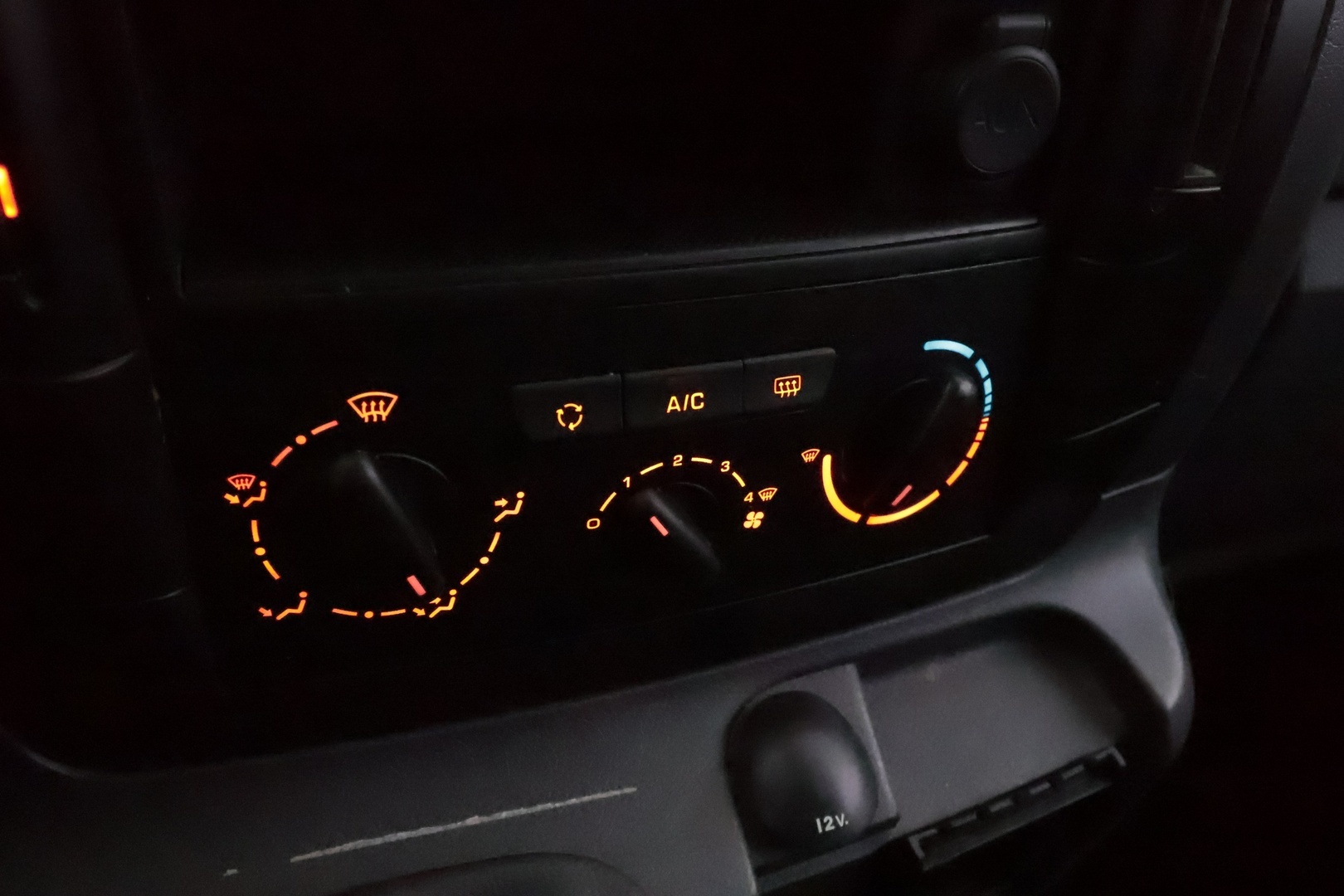 TOYOTA Proace 2016