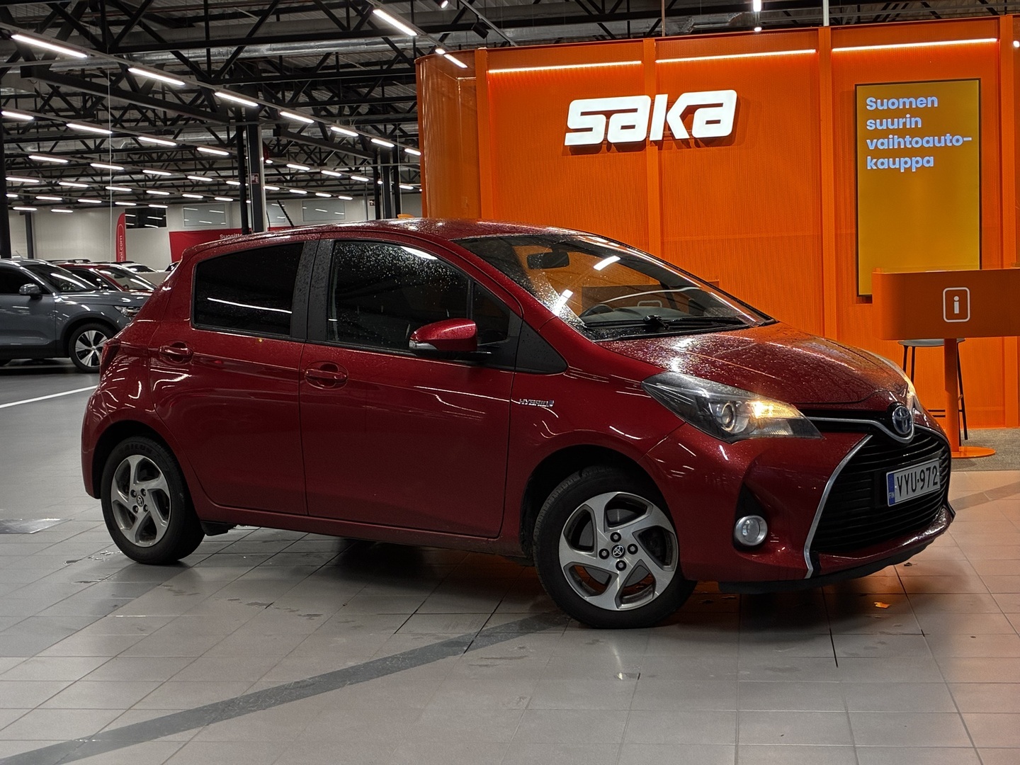 TOYOTA Yaris 2016