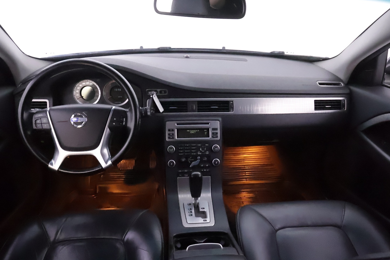 VOLVO XC70 2010