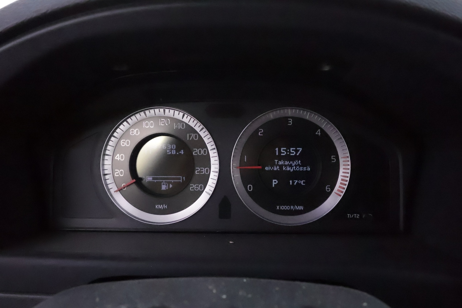 VOLVO XC70 2010