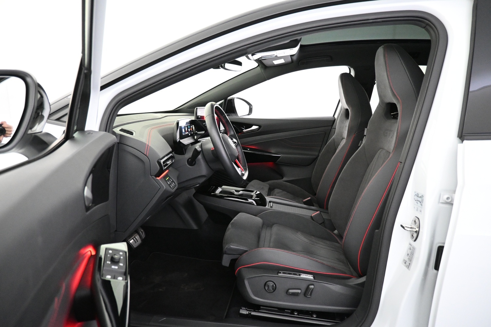 VOLKSWAGEN ID.4 2024