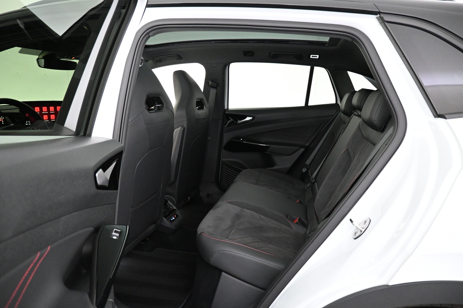 VOLKSWAGEN ID.4 2024