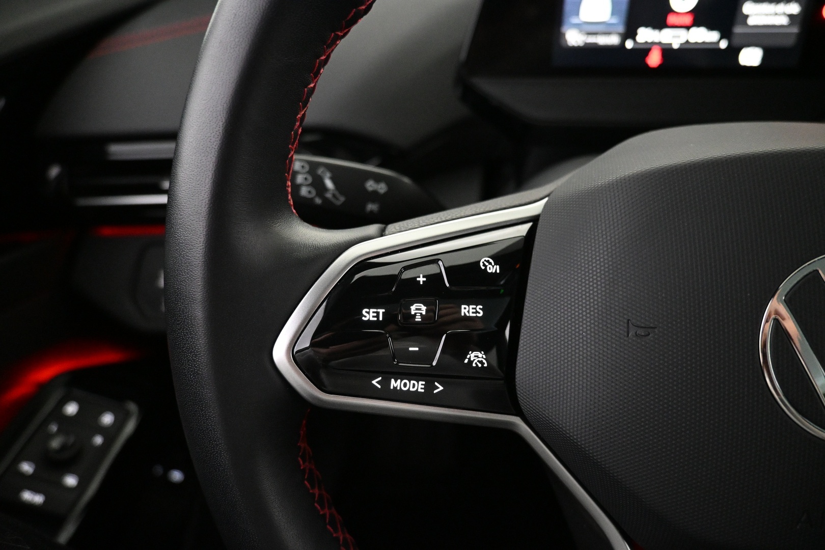 VOLKSWAGEN ID.4 2024