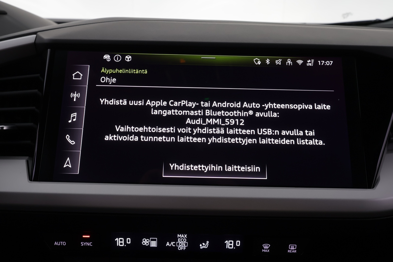 AUDI Q4 e-tron 2025