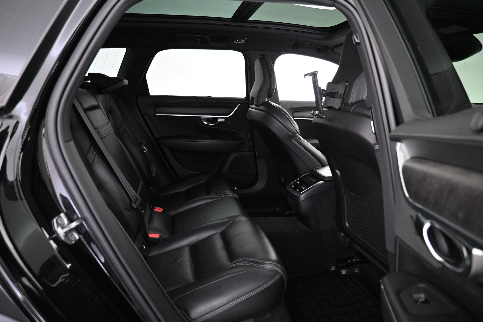 VOLVO V90 Cross Country 2020