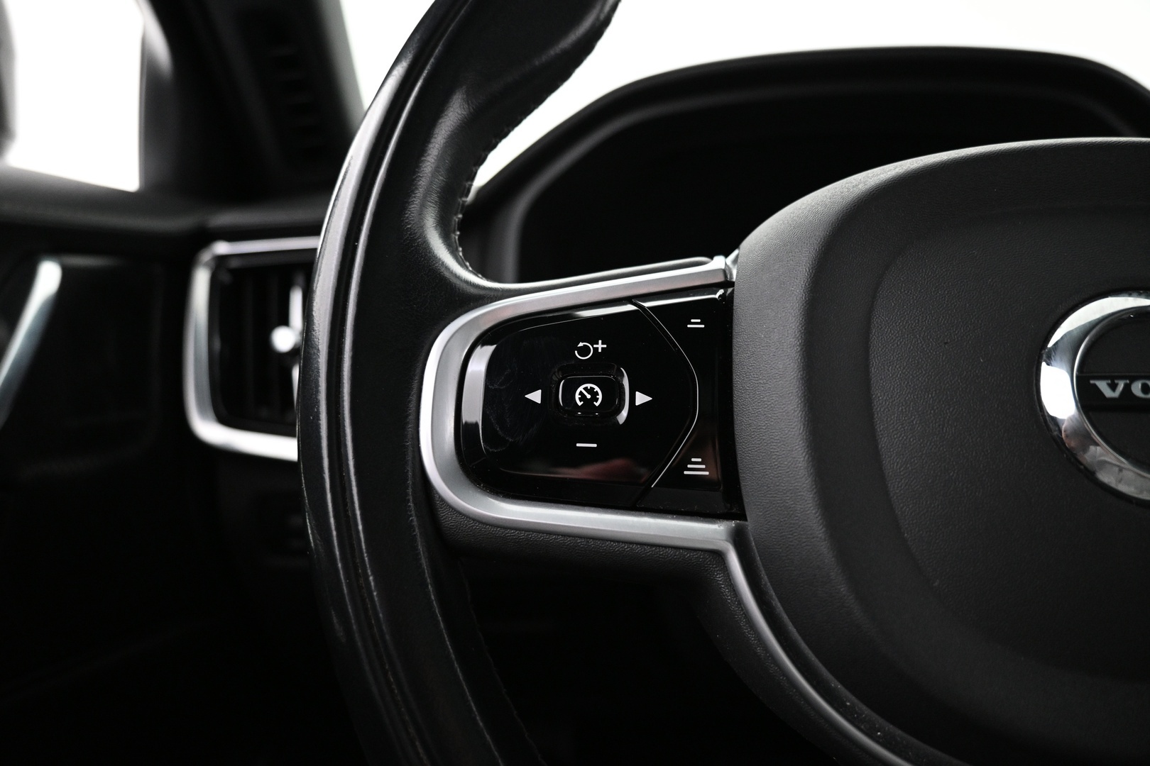 VOLVO V90 Cross Country 2020